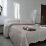 Silvia's Lägenhet *